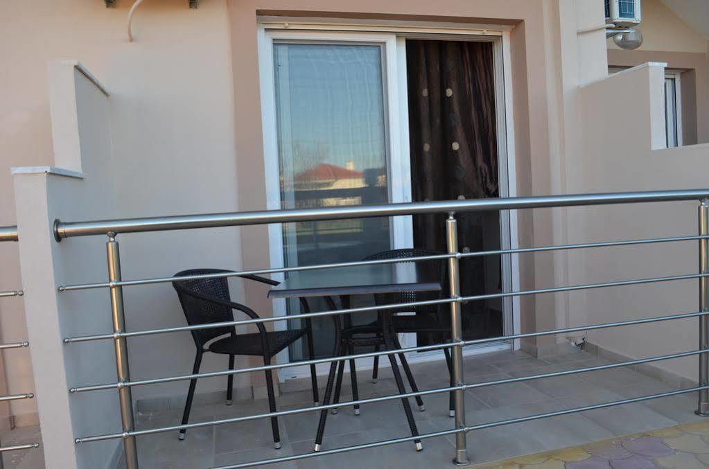 Thassos Grand Villas Apartments & Studios Лименария Экстерьер фото